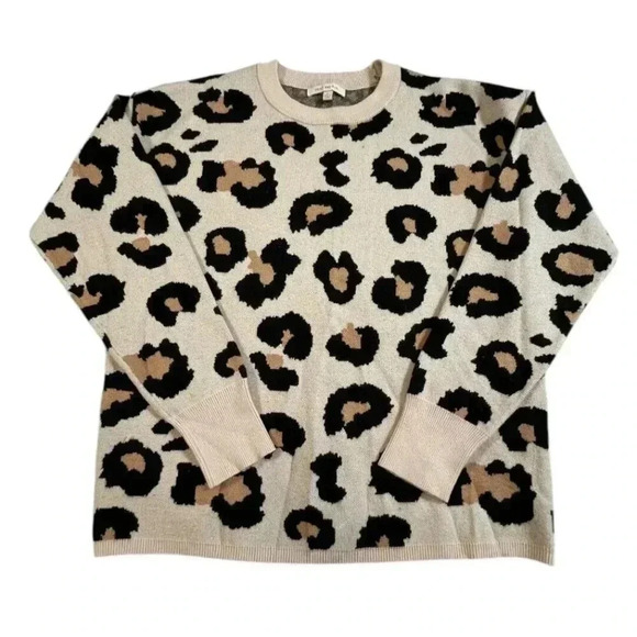 Skies Are Blue Women's Cheetah Print Sweater SIZE-SMALL - Picture 2 of 7